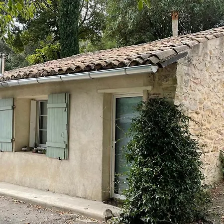 ゲストハウス Independante Au Joli Mazet A Idealement Situe Entre La Garrigue Et La ニーム